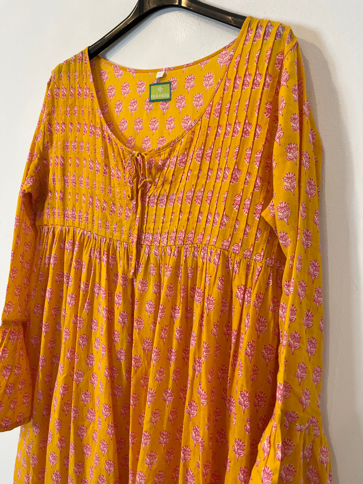 MAMITA. Printed peach midi dress. TM