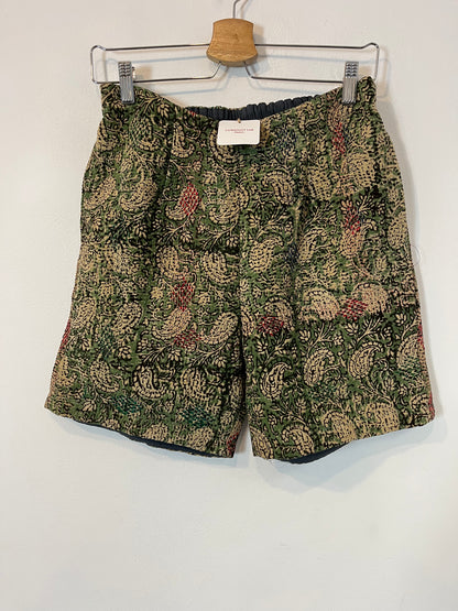 CURIOSITY LAB. Bermuda textura tonos verdes. T XS