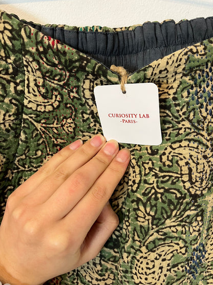 CURIOSITY LAB. Bermuda textura tonos verdes. T XS