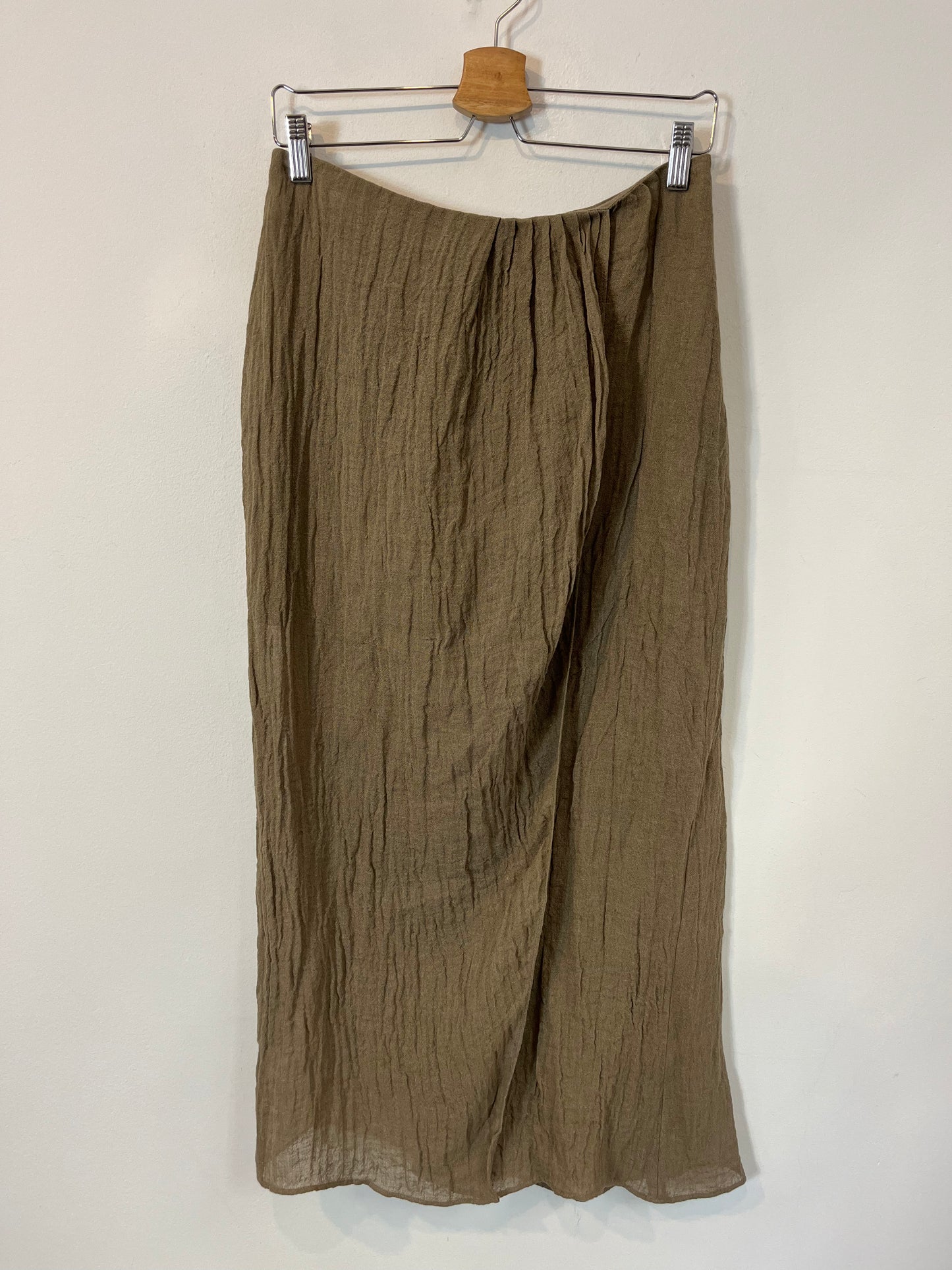 MASSIMO DUTTI. Falda midi lino cruzada. T S