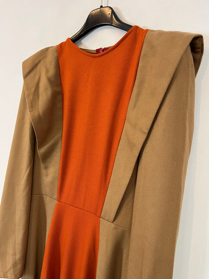 IQ. Vestido midi bicolor.T M