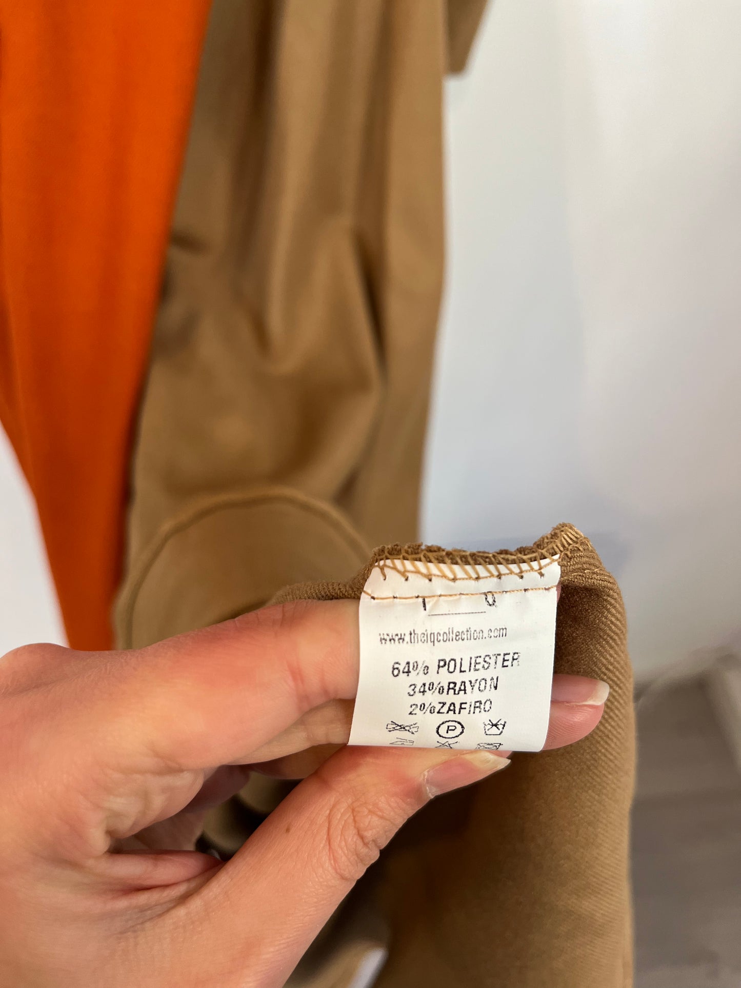 IQ. Vestido midi bicolor.T M