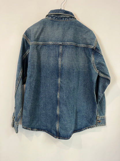 ZARA. Sobrecamisa denim bolsillos. T S