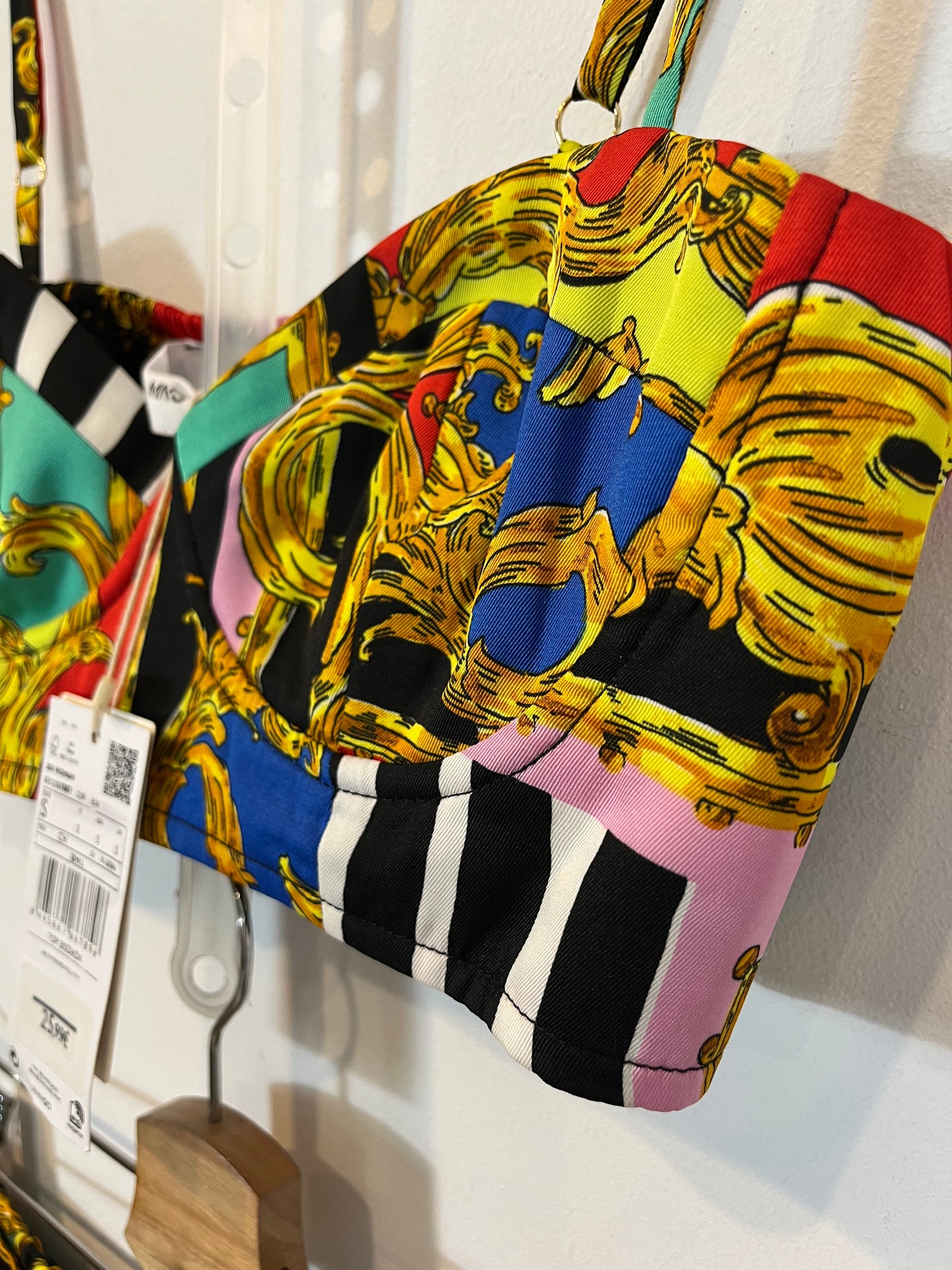 MANGO. Conjunto croptop  y shorts. T.S