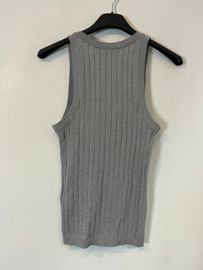 ZARA. Top canalé plateado. T.XS