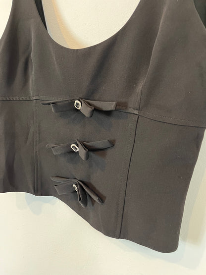 ZARA. Top negro lazos y botones T.m