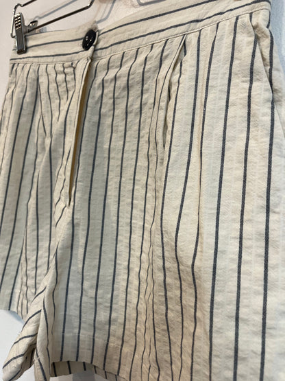 ZARA. Pantalón beige rayas. T.XS