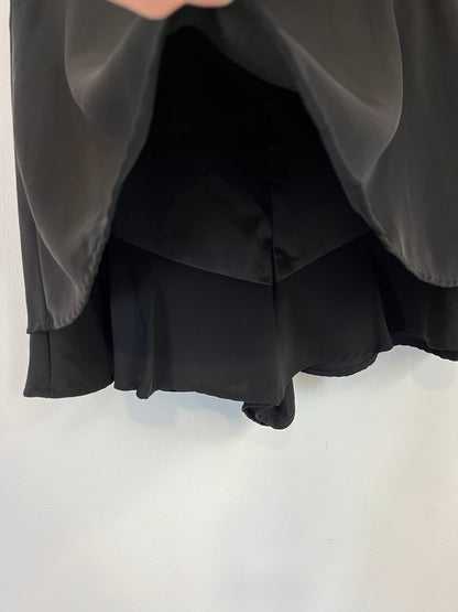 ZARA. Falda pantalón negro. T.S