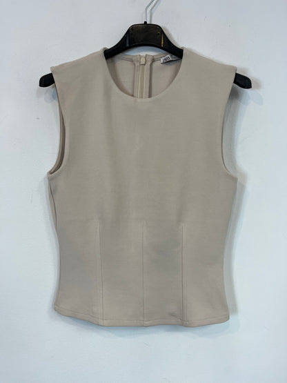 ZARA. Top beige entallad. T.S
