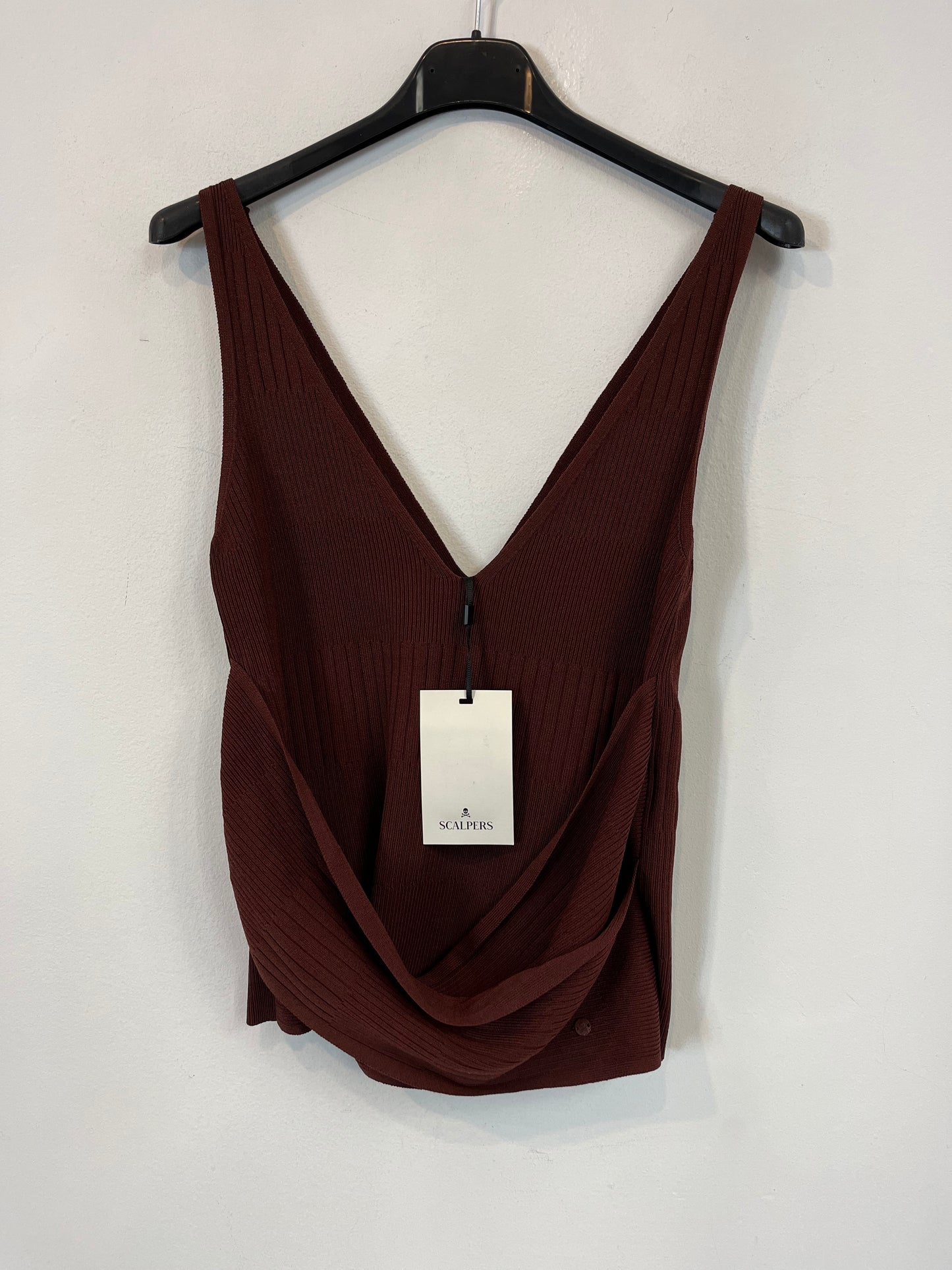 SCALPERS. top marrón canalé T.s
