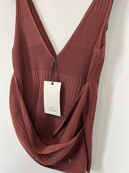 SCALPERS. top marrón canalé T.s