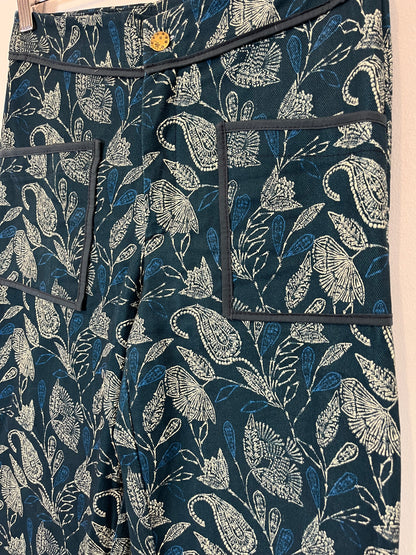 SOMETHING PRETTY. Ts printed culottes