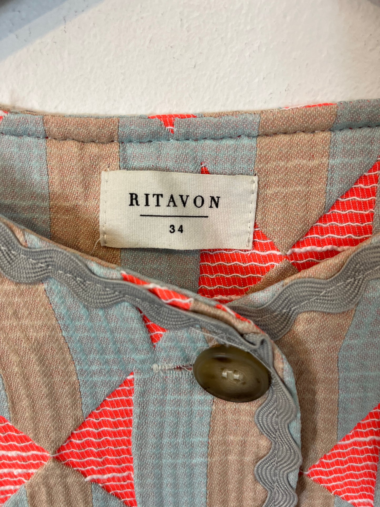 RITAVON. Fluorescent printed jacket size 34