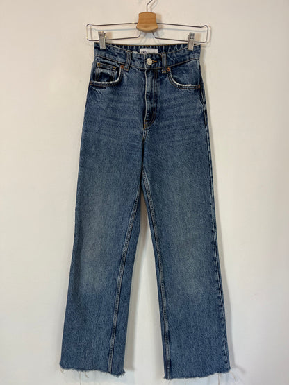 ZARA. Wide-leg denim trousers, size 32
