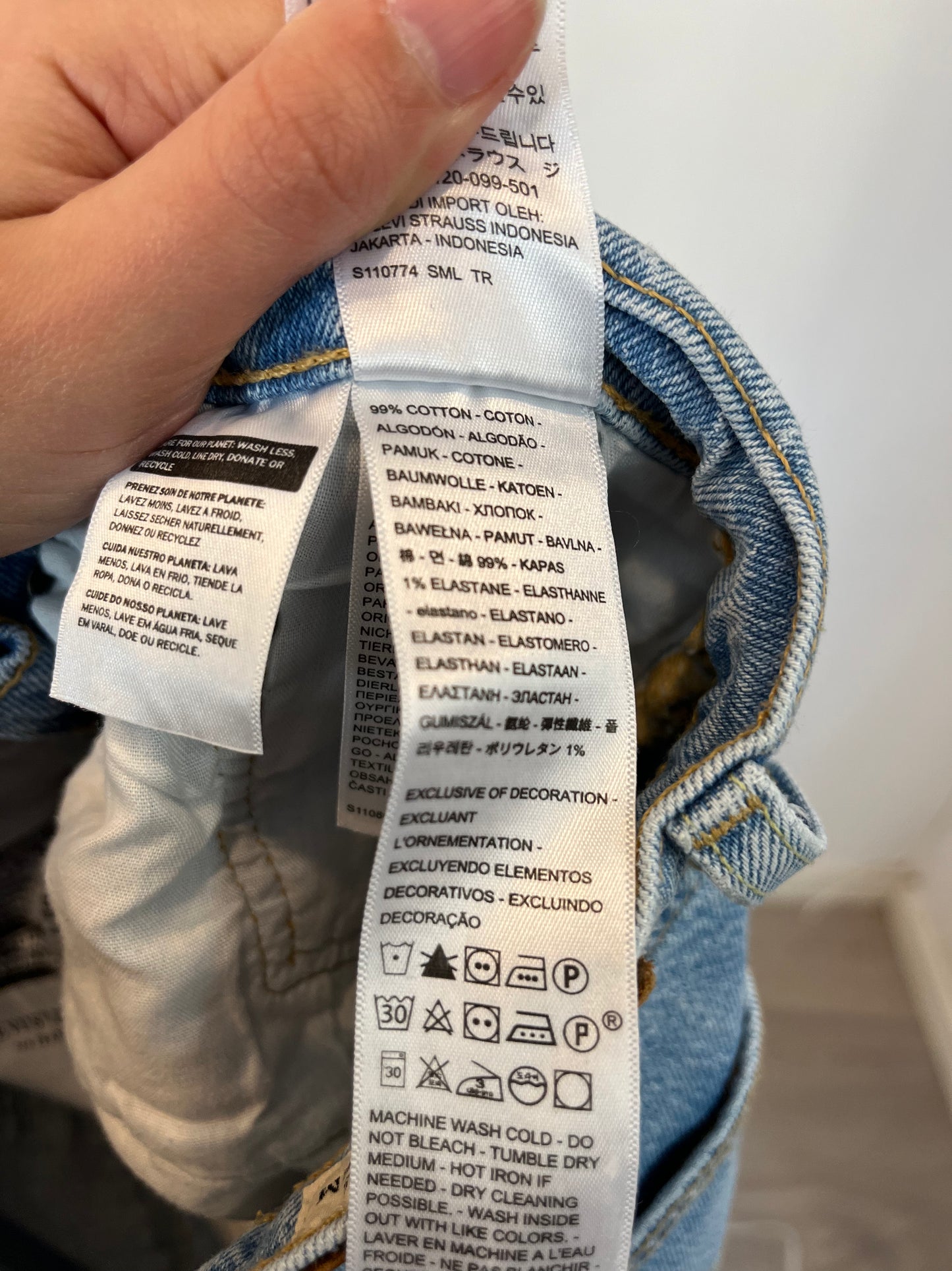 LEVI'S. Pantalón vaquero abotonado  T.25(34/36)