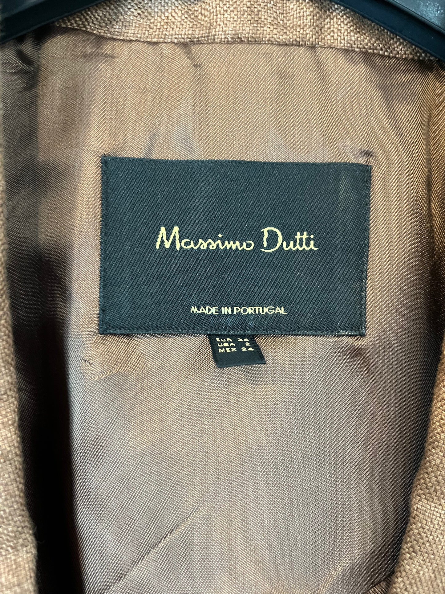 MASSIMO DUTTI. Blazer marrón lino T.34