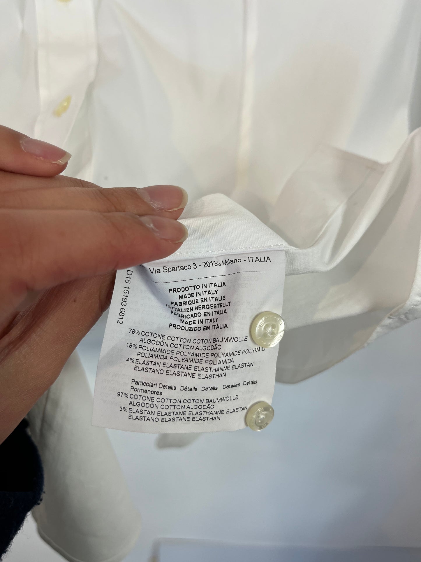 ETRO. Camisa blanca detalle cuello. T M