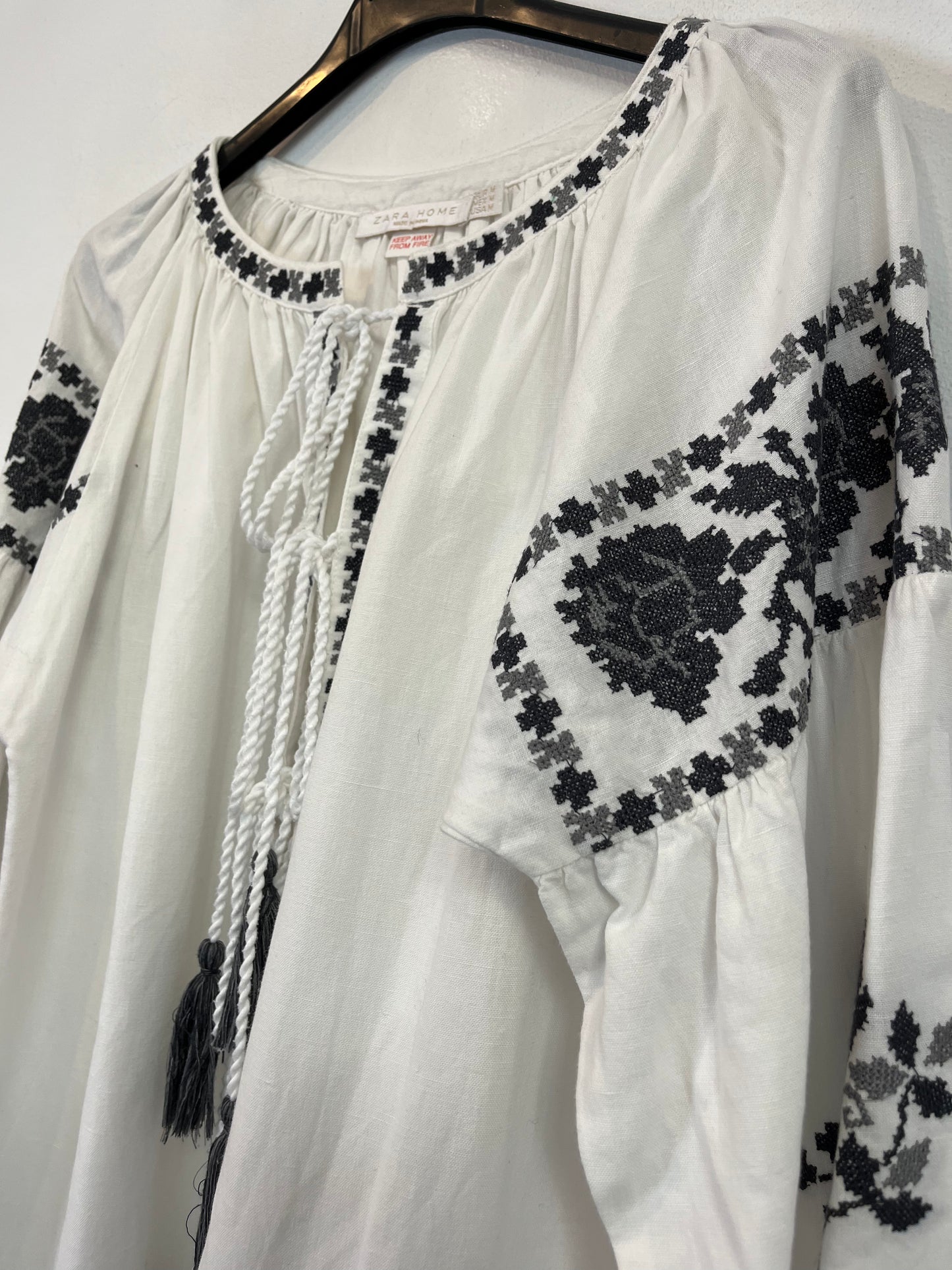 ZARA. Embroidered linen dress. Size M