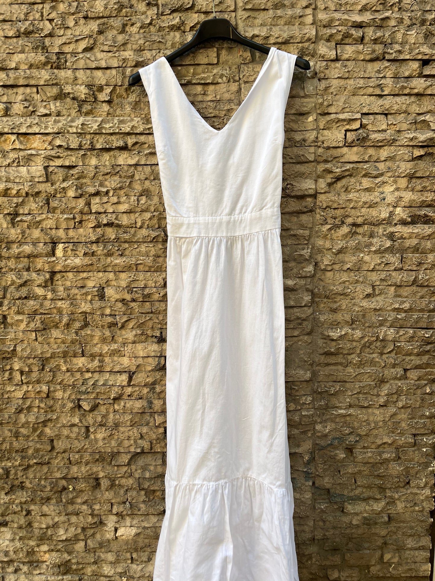 SFERA. Vestido blanco detalle espalda. T. S