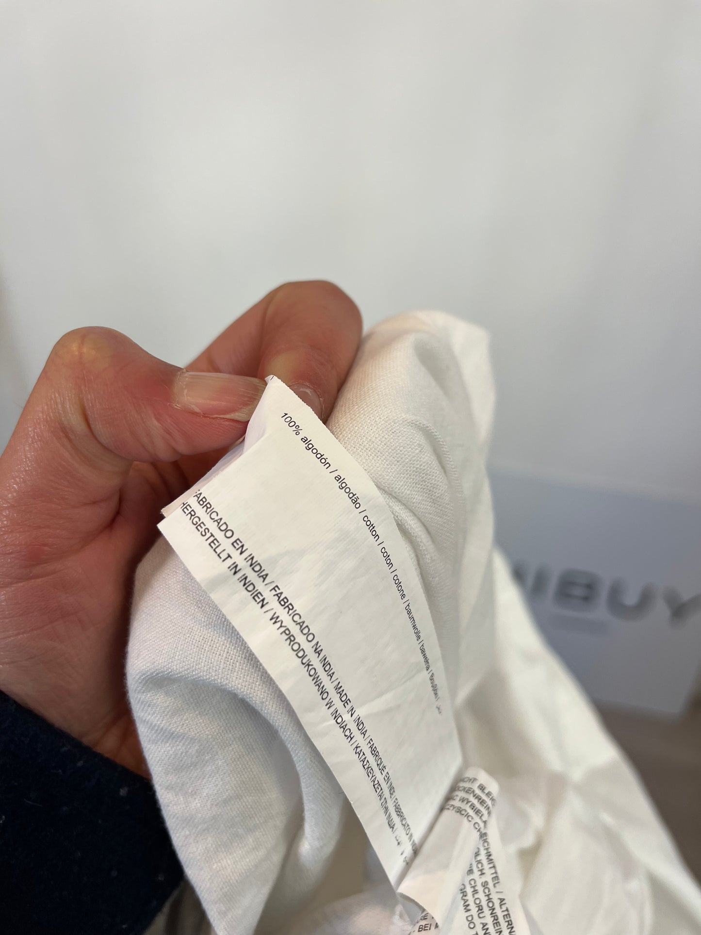 SFERA. Vestido blanco detalle espalda. T. S