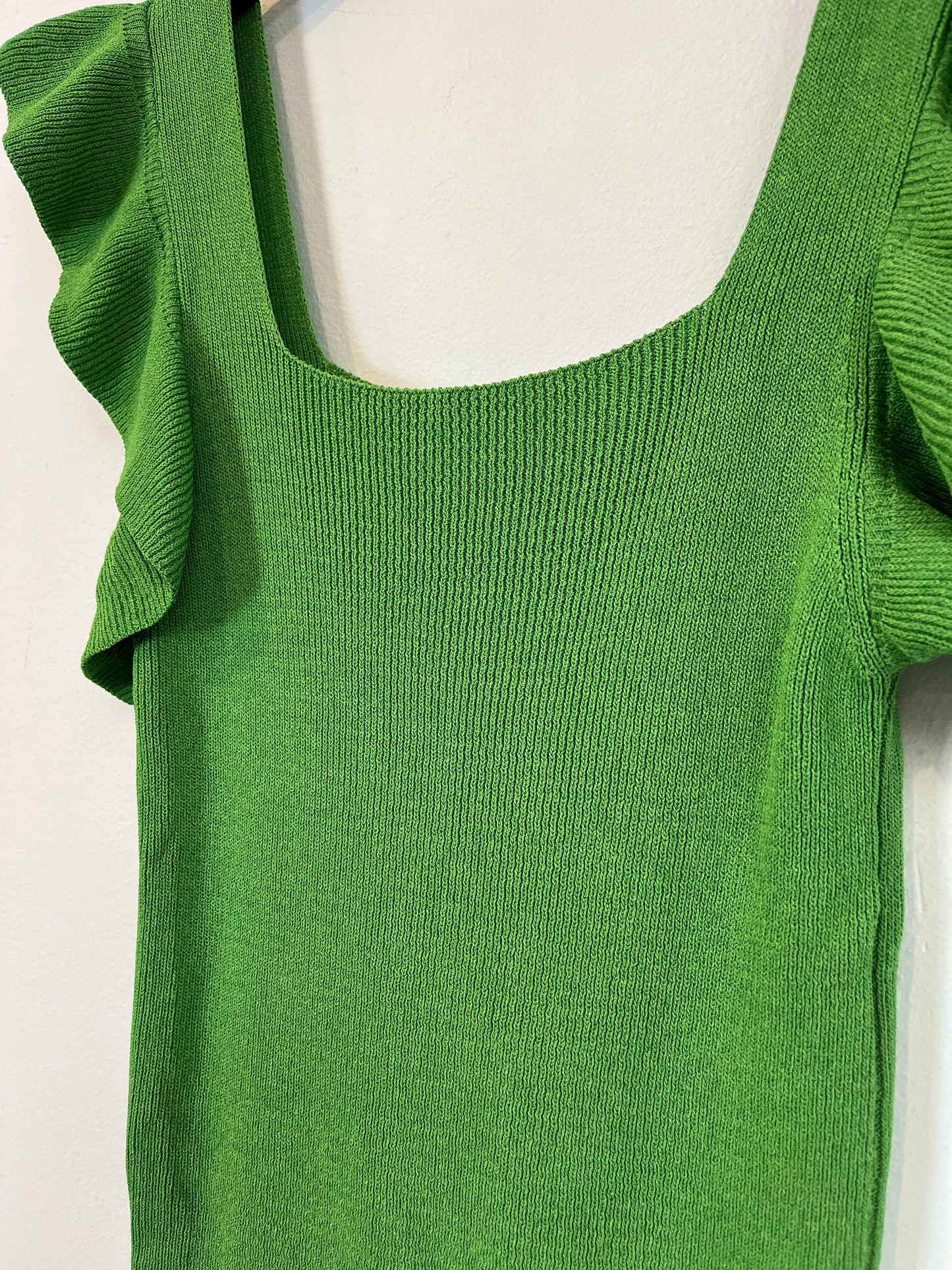 THE CLOSET. Top verde canalé elástico. TU (S)