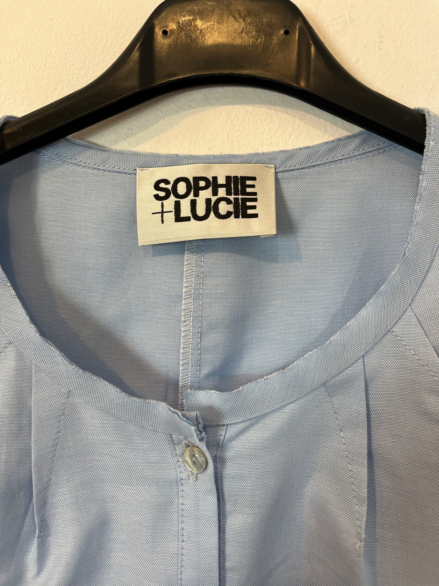 SOPHIE + LUCIE. Blue puff-sleeved blouse. Size 36