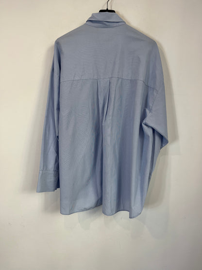 ZARA. Camisa azul bolsillos. T S