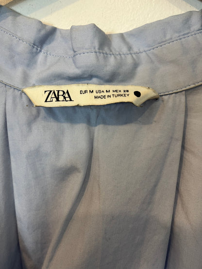 ZARA. Blusa azul fruncidos. T M