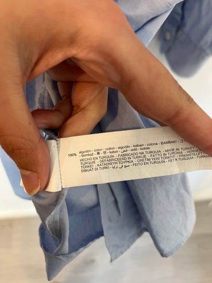 ZARA. Blusa azul fruncidos. T M