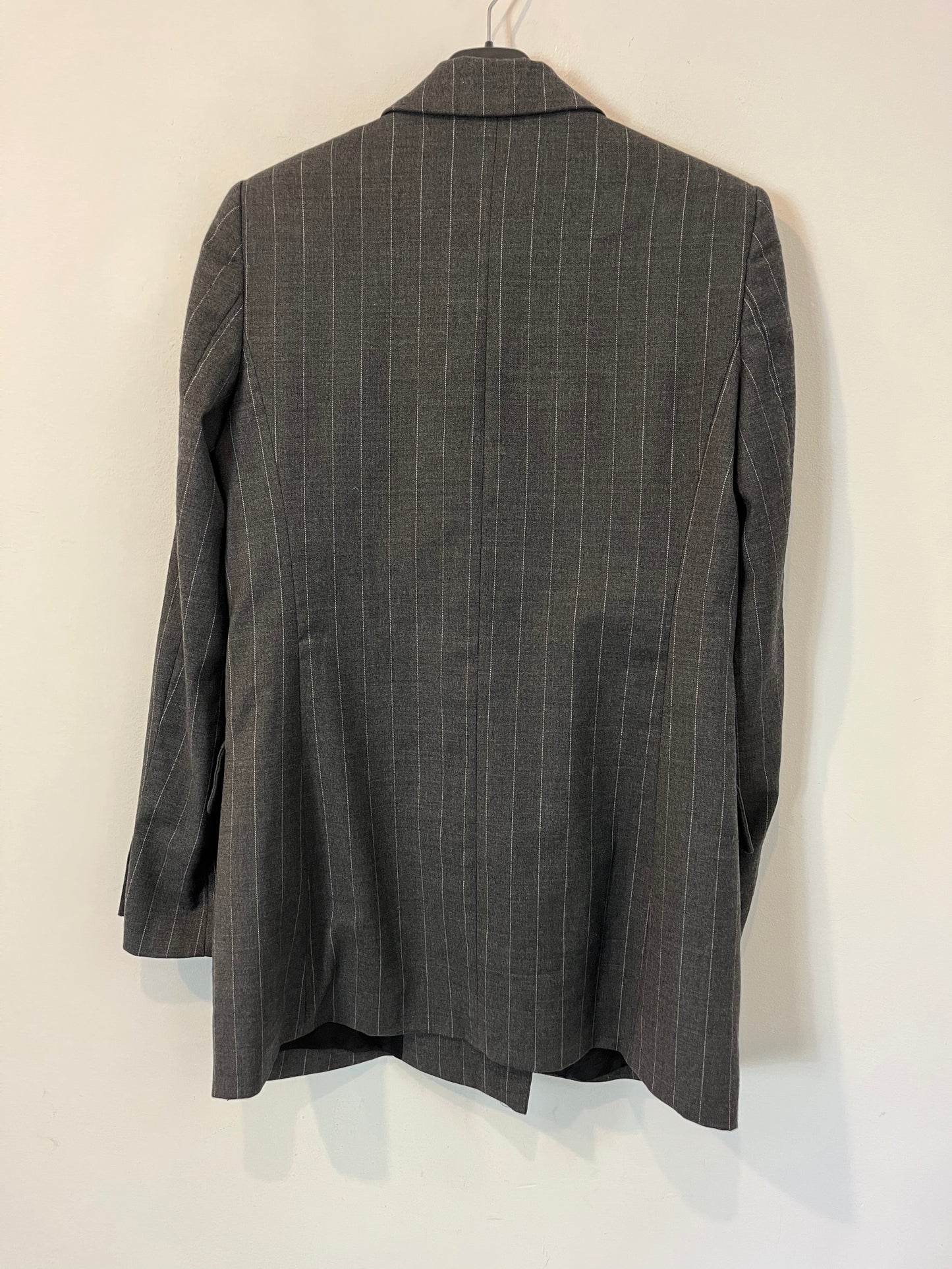 ZARA. Blazer gris rayas. T S (M)