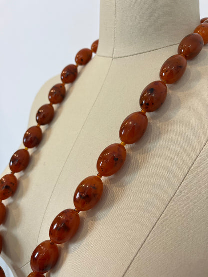 OTRAS. Collar bolas largo