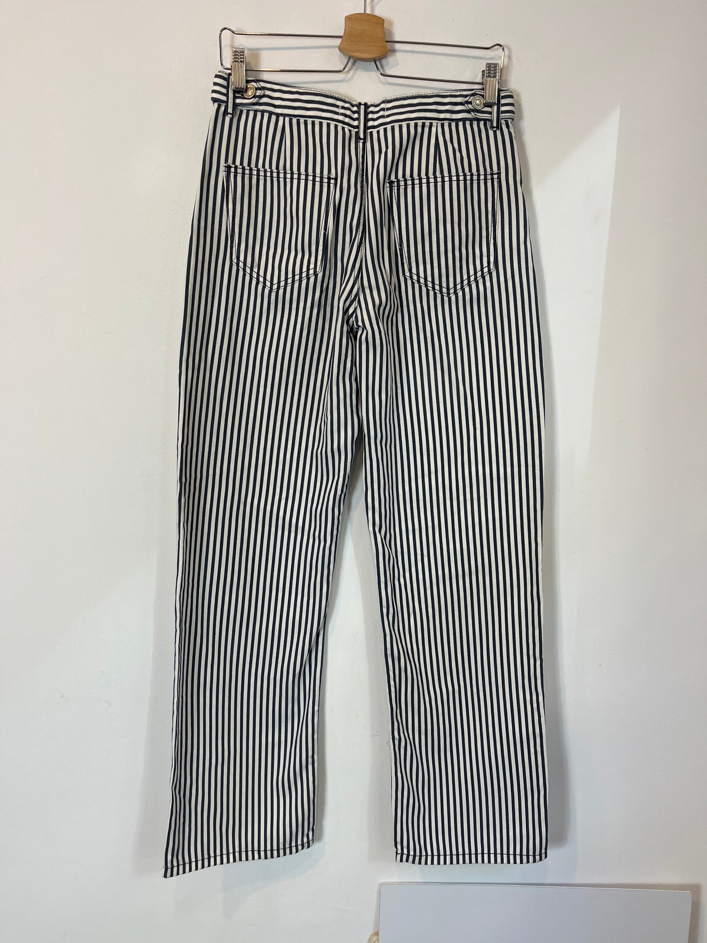ZARA. Pantalón rayas algodón. T 36