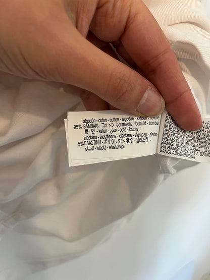 ZARA. Top blanco asimétrico. T. M