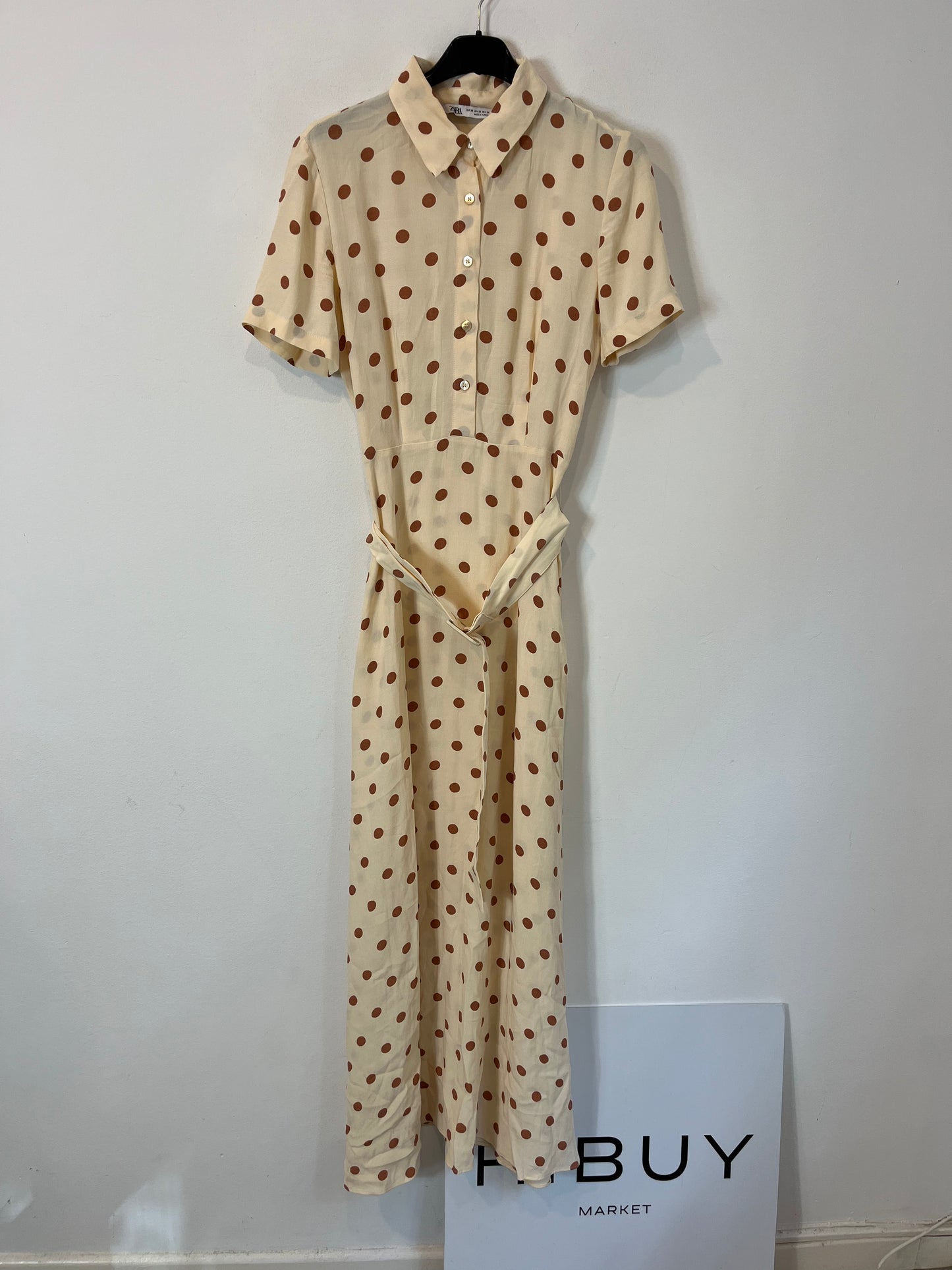 ZARA. Vestido largo lunares. T. XS