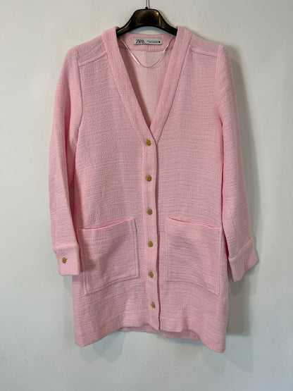 ZARA. Chaqueta rosa detalle botones