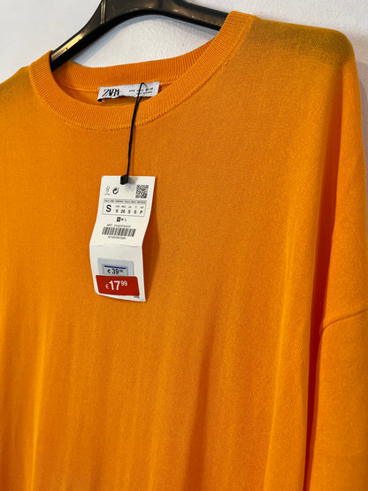 ZARA. Vestido midi naranja. T.S