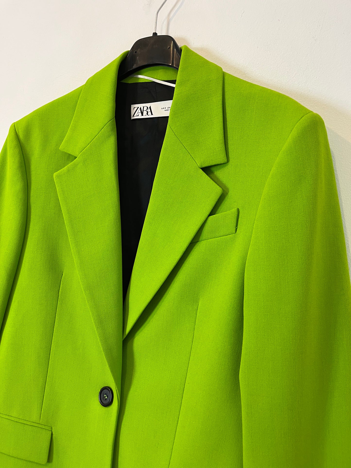 ZARA. Blazer verde oversized. T S