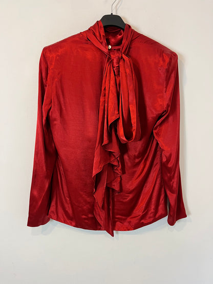 REDONDO BRAND. Blusa satinada lazada. T XS