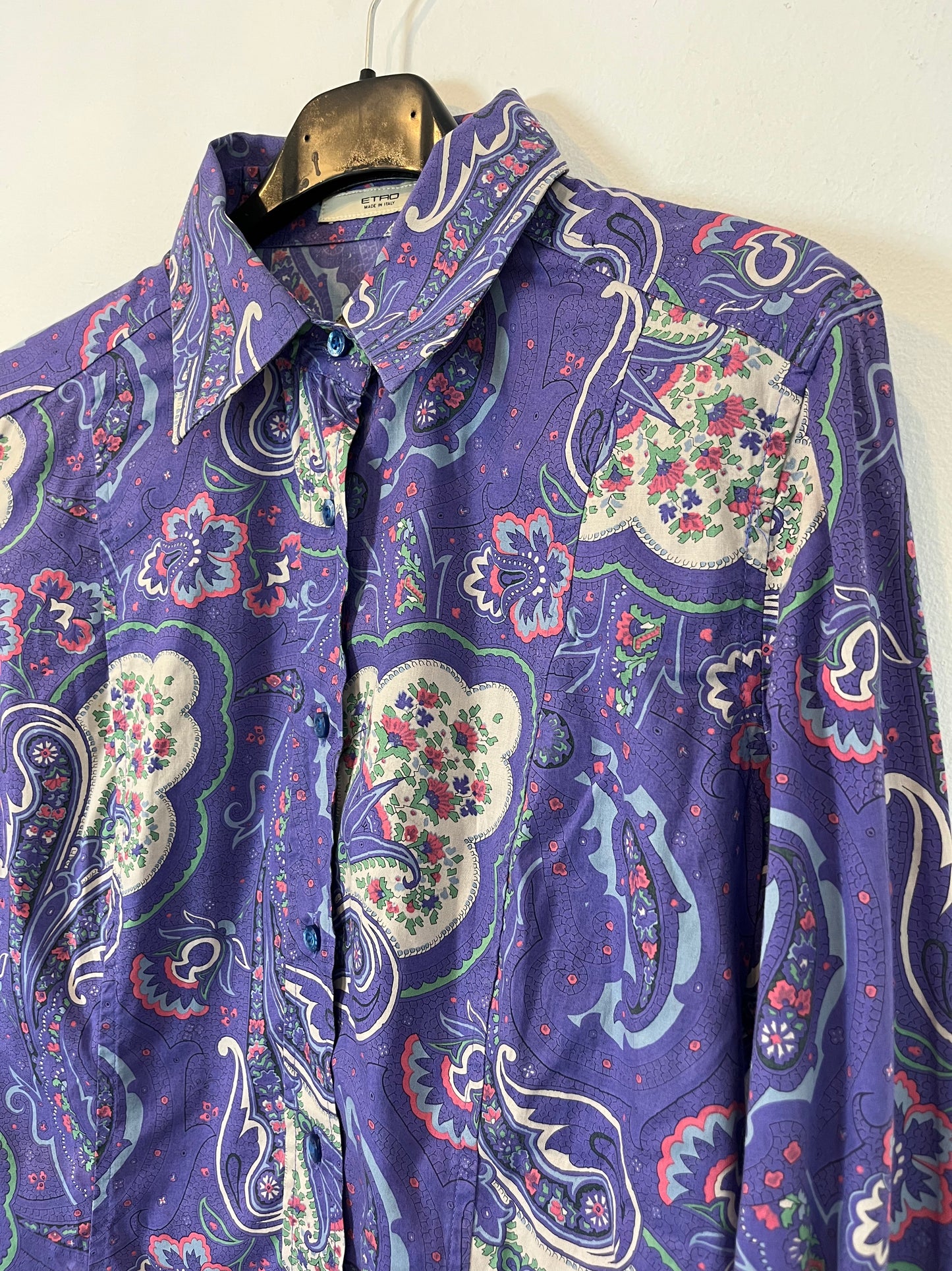 ETRO. Camisa morada estampada. T 44 (S)