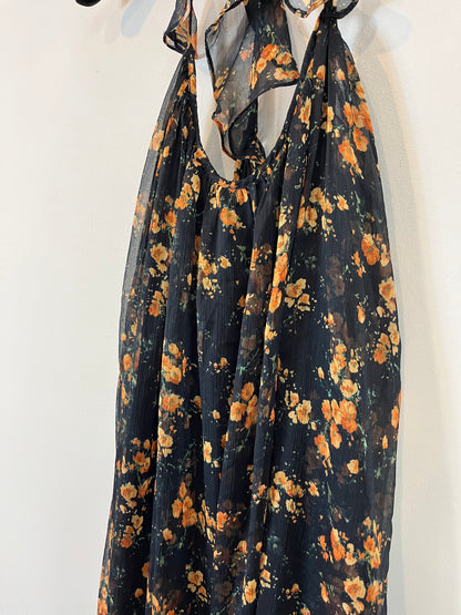 ZARA. Black floral print dress. TS