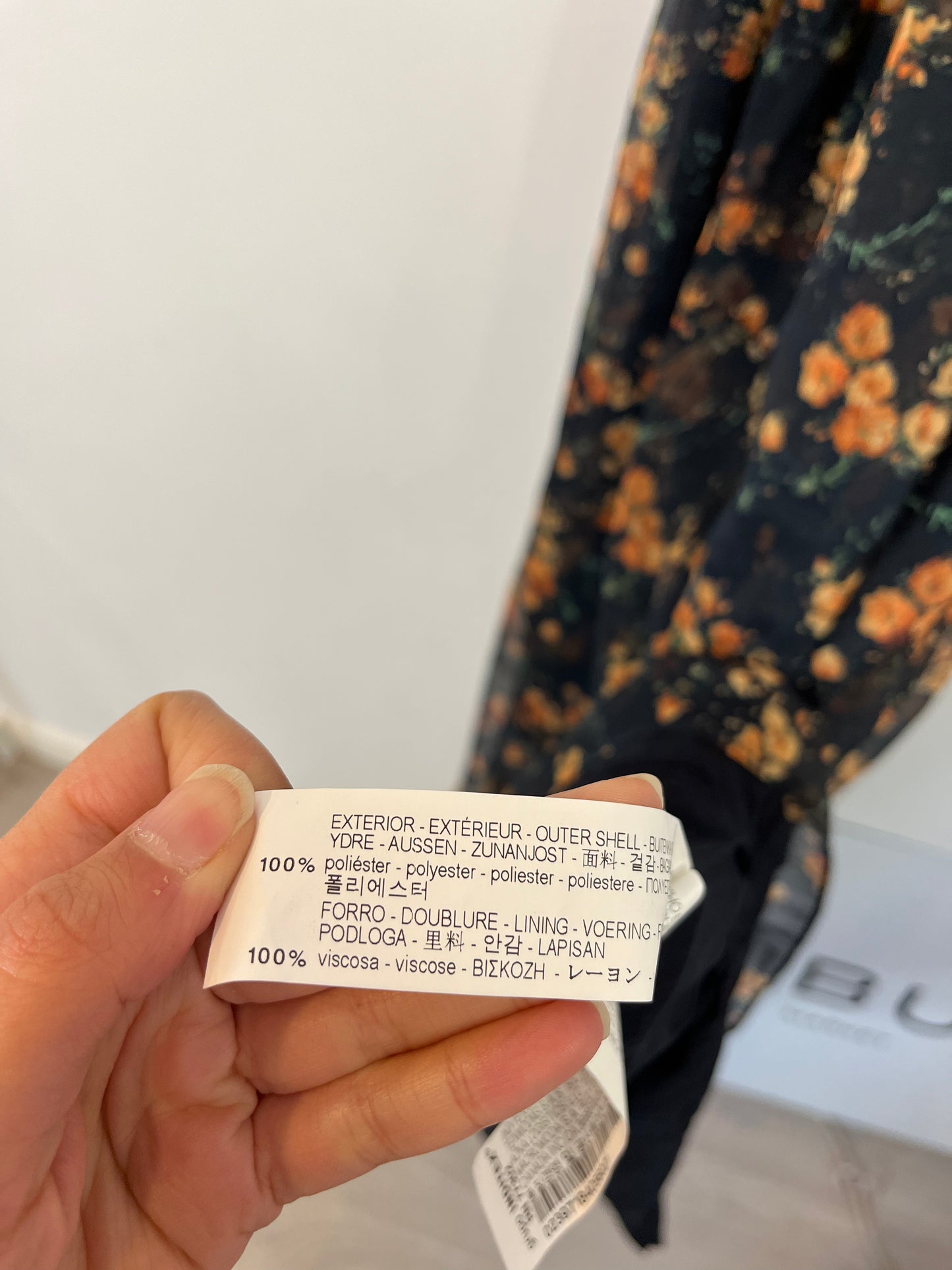 ZARA. Black floral print dress. TS