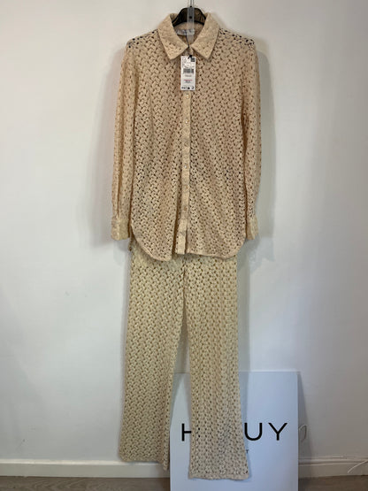 MANGO. Total look croché beige. T XS/S