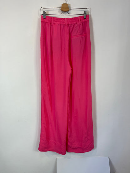 ZARA. Pantalón fluido fucsia. T S