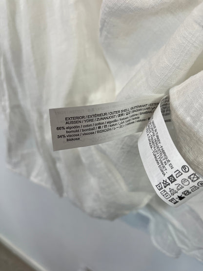 ZARA. Vestido corto blanco. T S