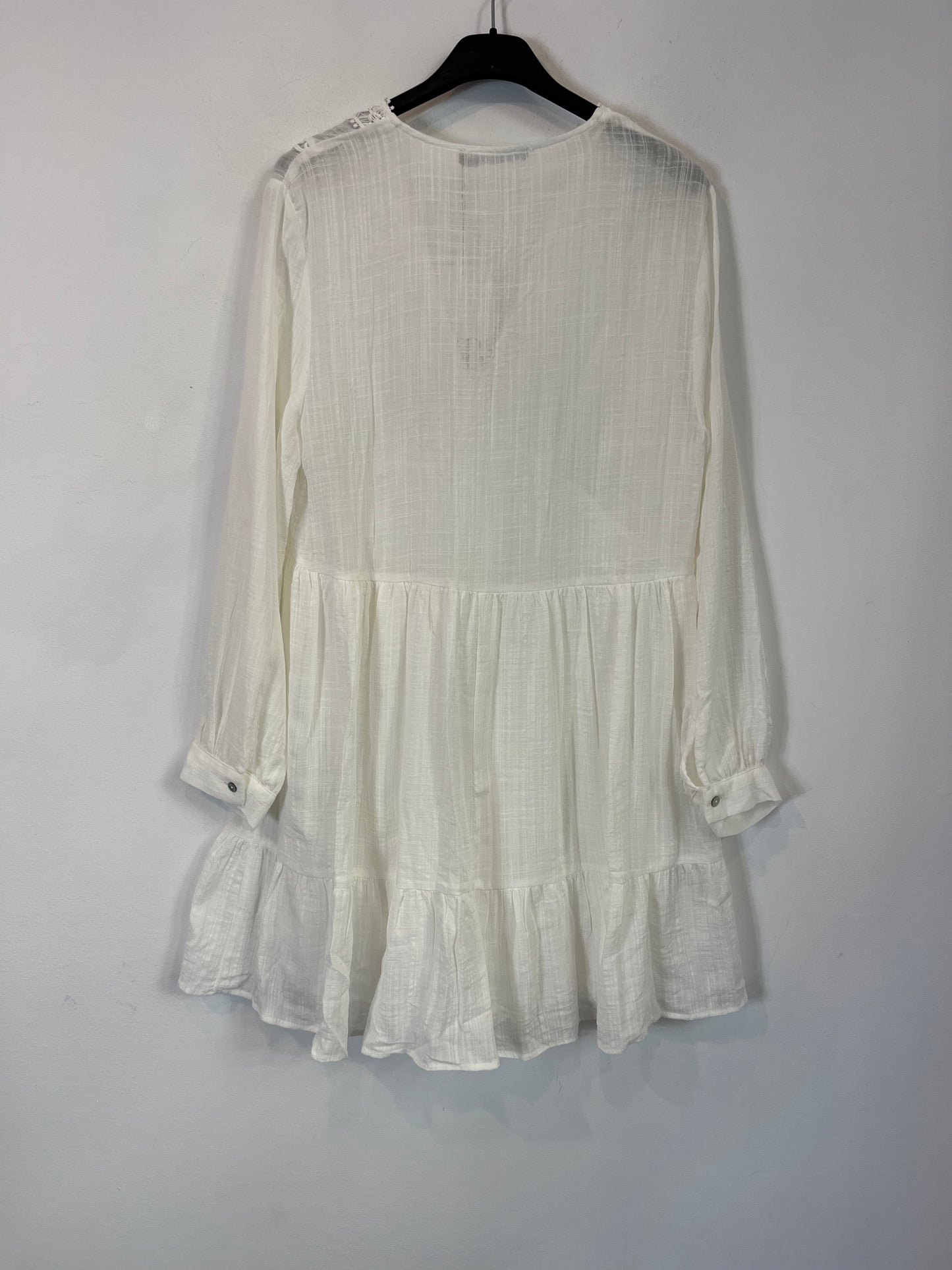 ZARA. Vestido corto blanco. T S