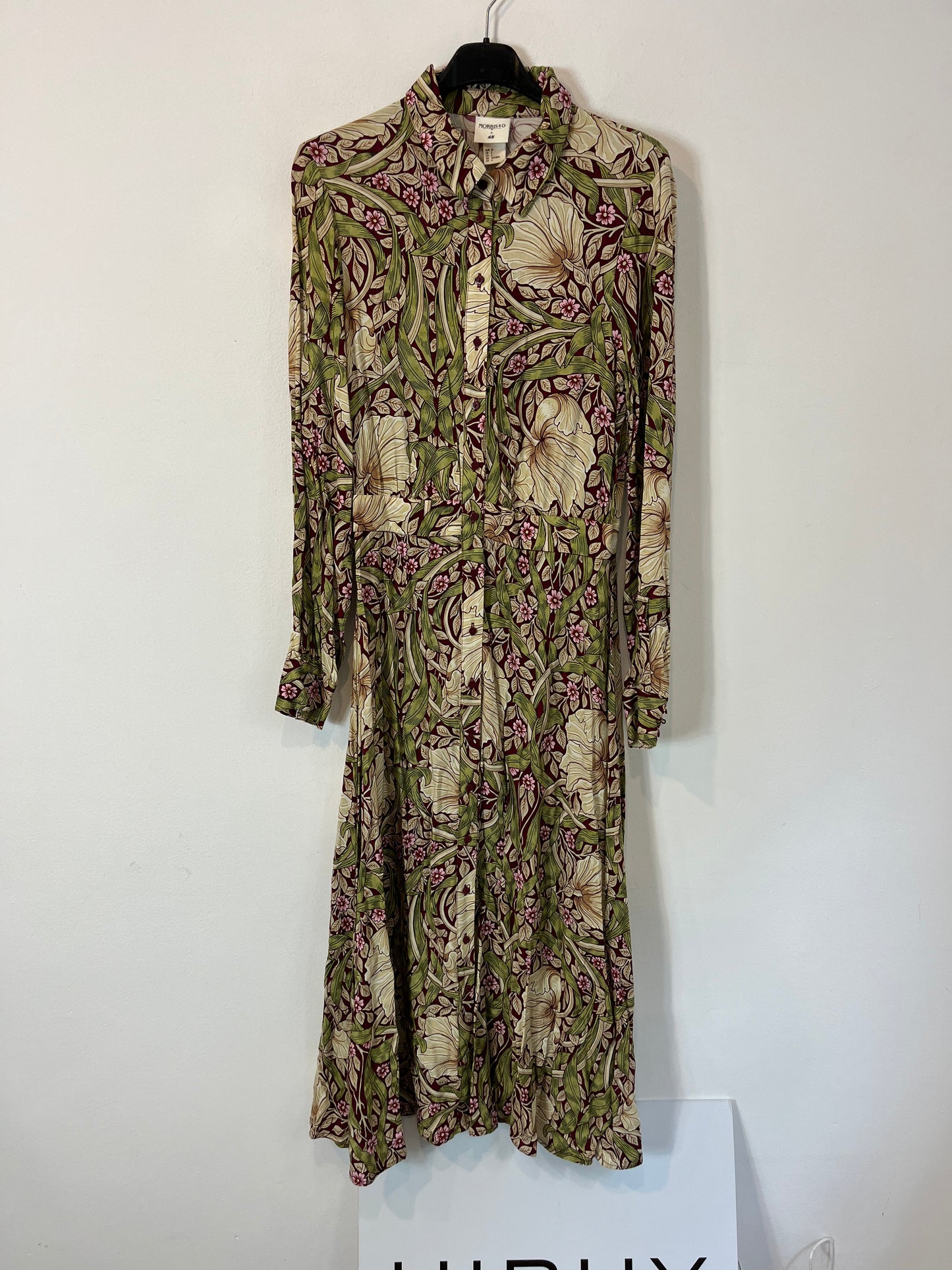 H&M. Vestido midi botones. T 34