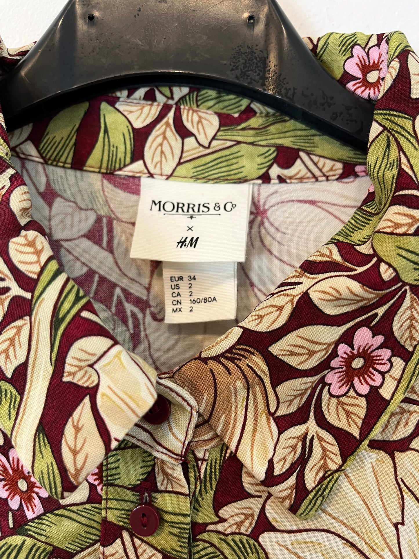 H&M. Vestido midi botones. T 34