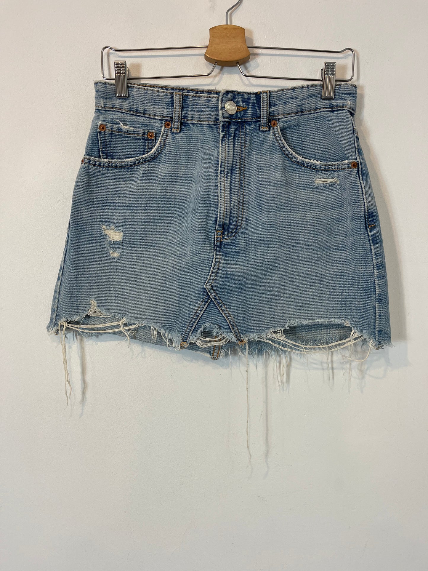 ZARA. Falda mini denim. T M