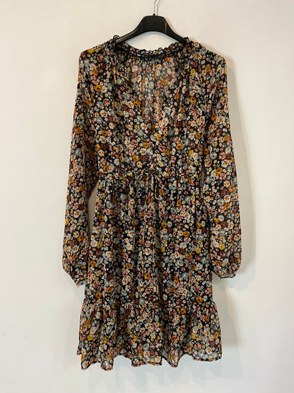 ZARA. Vestido corto estampado flores. T M