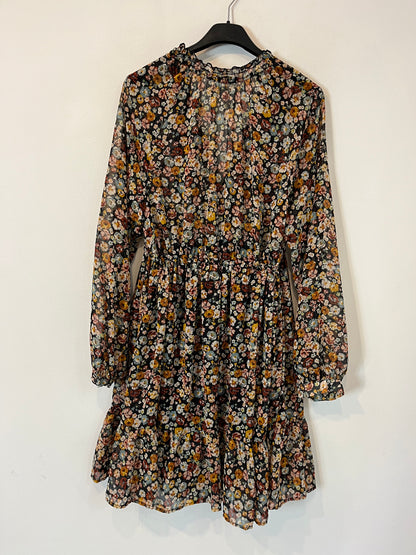 ZARA. Vestido corto estampado flores. T M